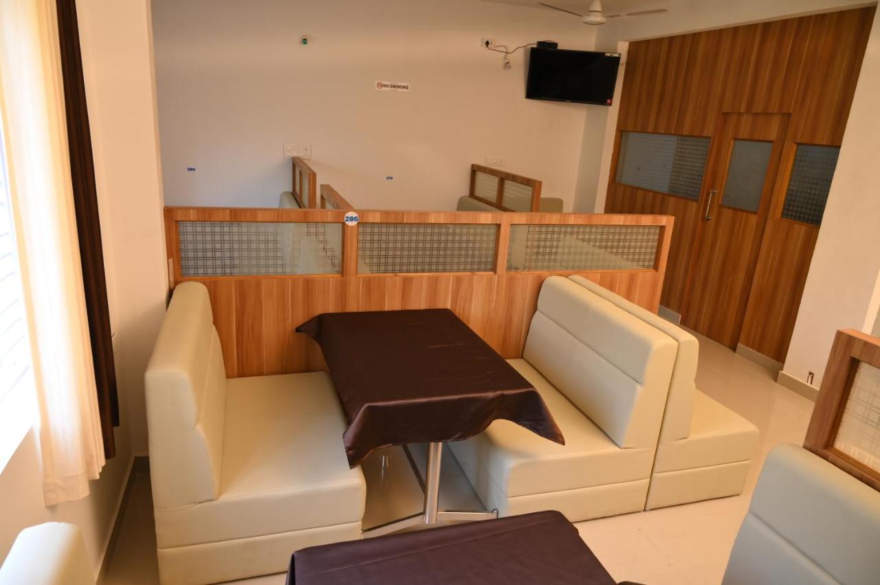 Bainduru Hotel Blue Rays מראה חיצוני תמונה