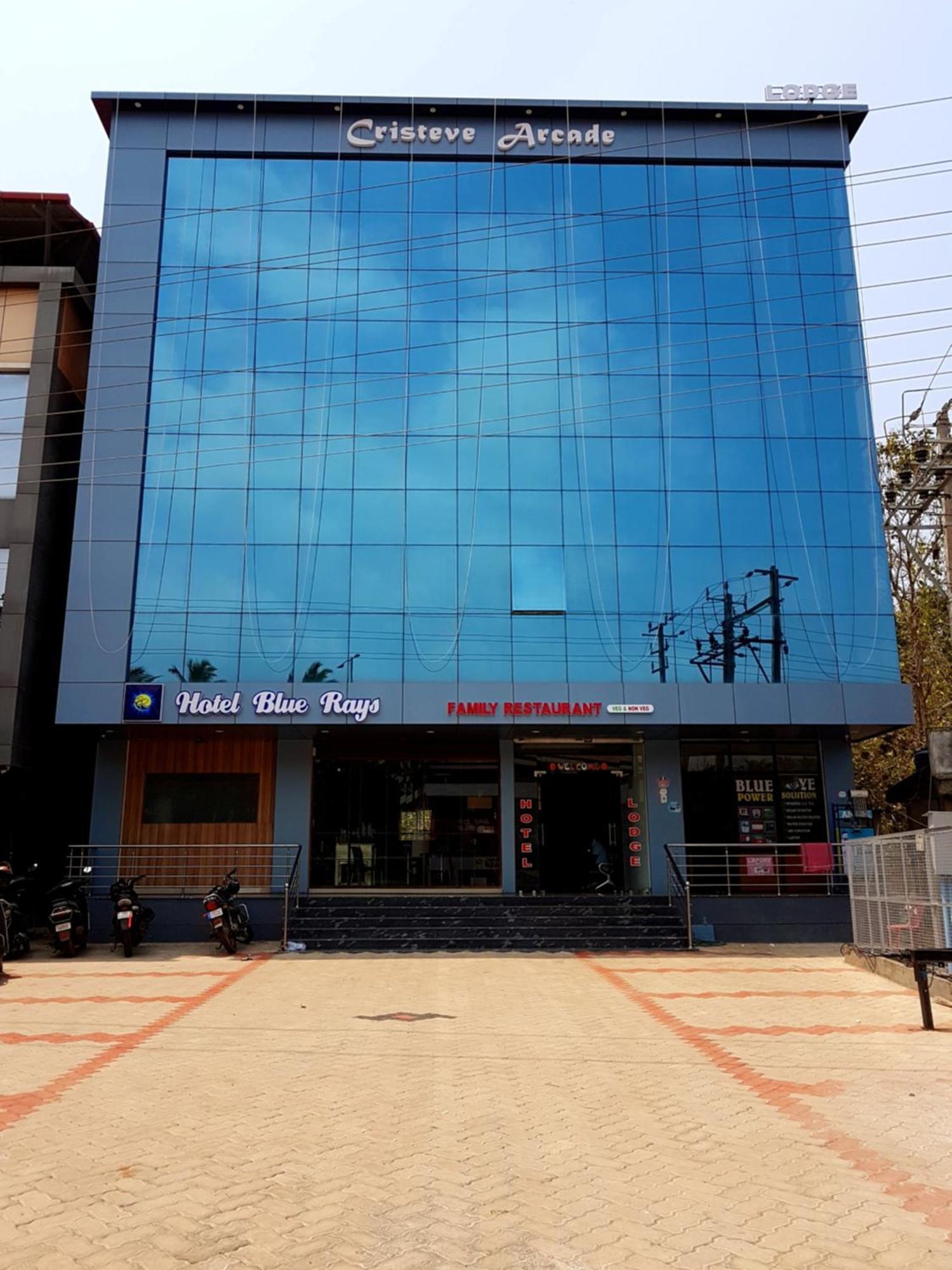 Bainduru Hotel Blue Rays מראה חיצוני תמונה